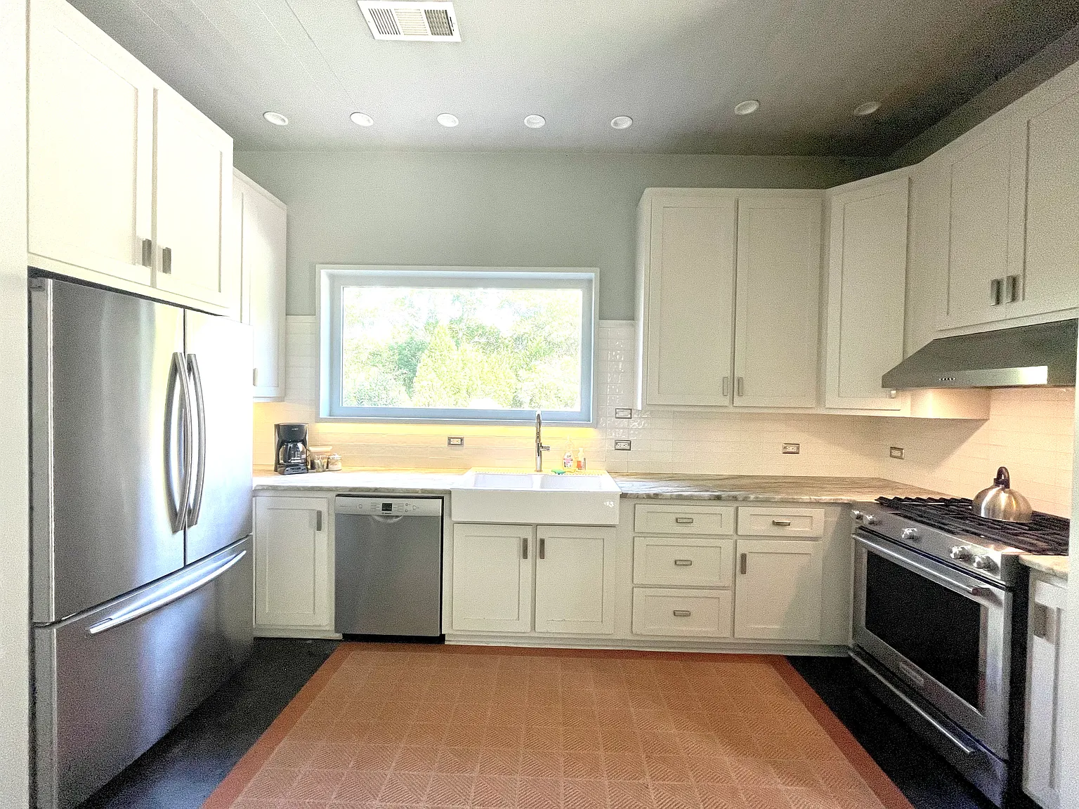 174 White Cir — Photo 4
