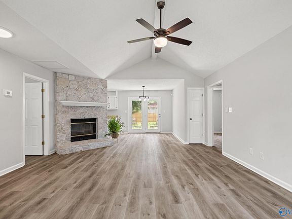 5th image of 228 Golden Rod Ln