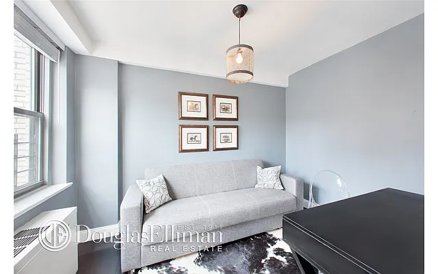 Sold by Douglas Elliman | media 15