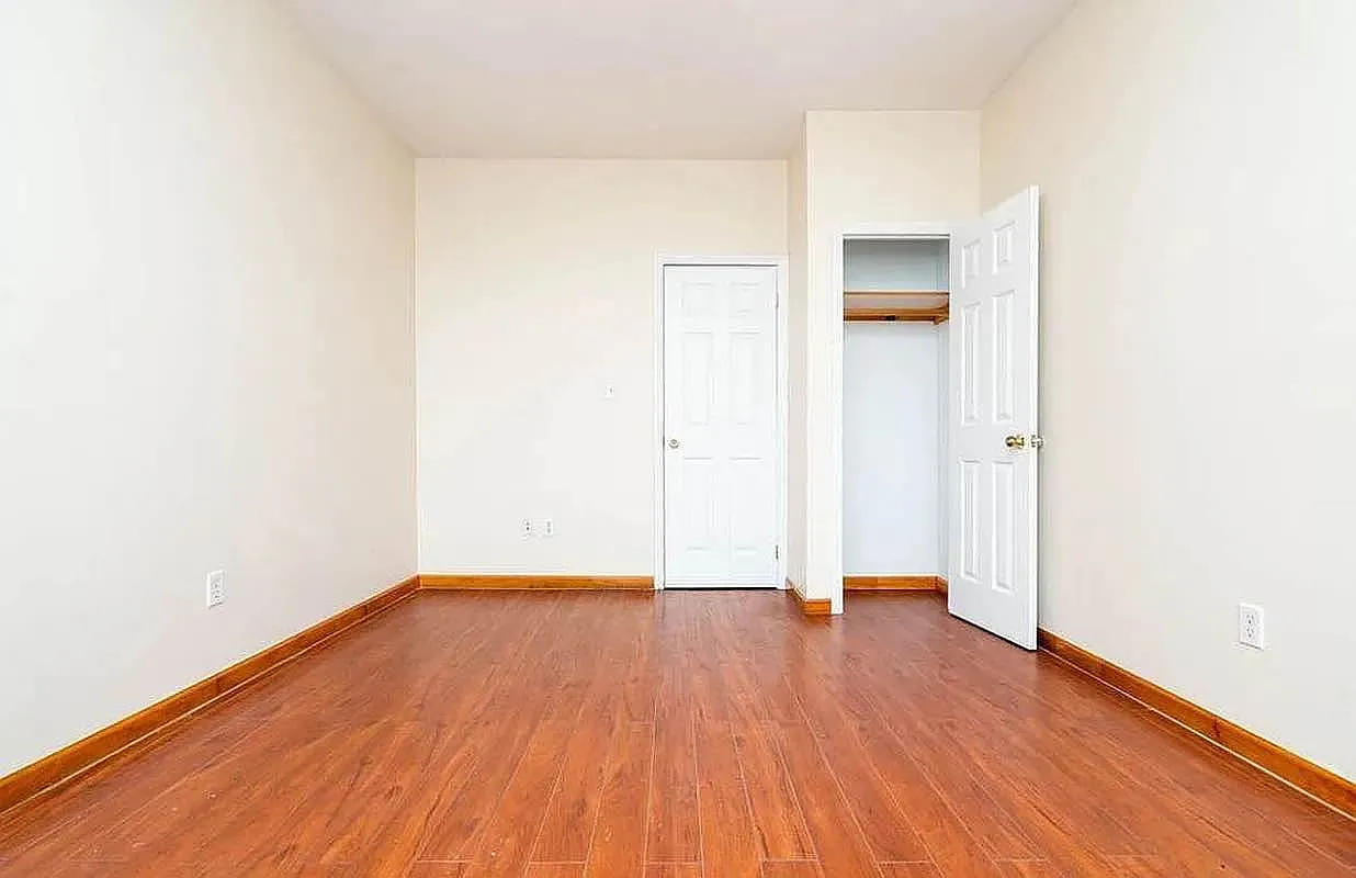 2106 Fulton Street — Photo 2