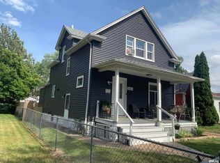1443 39th St, Rock Island, IL