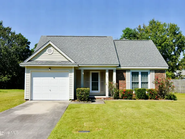 2905 New Town Drive, Wilmington, NC 28405
