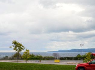 804 Arlington Ave APT 5, Petoskey, MI 49770