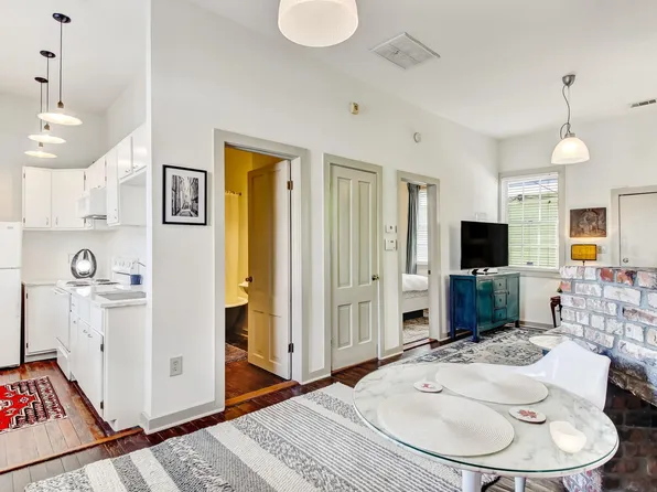 15 E 41st St, Savannah, GA 31401