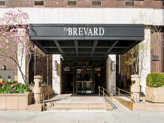 Sold by Sotheby's International Realty | media 22