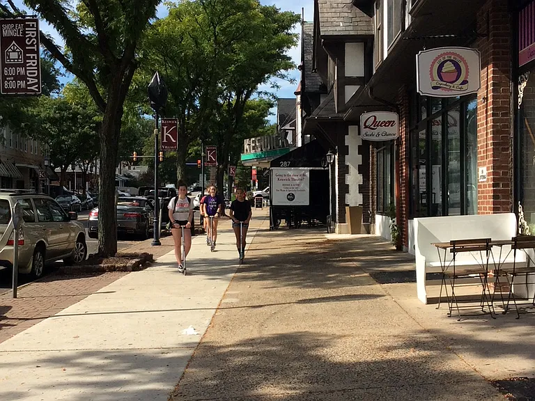 295 N Keswick Ave #A — Photo 11