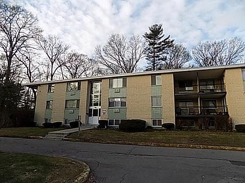 1st image of 22 Nelson Dr APT 2G