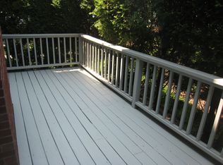 198 Glengarry Rd, Fairfield, CT 06825