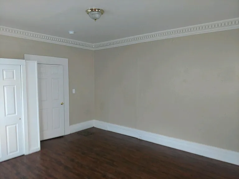 7 Broad St #1 — Photo 7