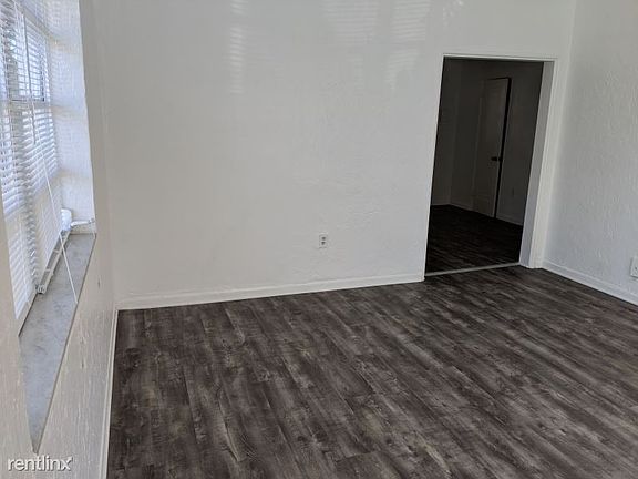 3rd image of 639 13th St APT 1