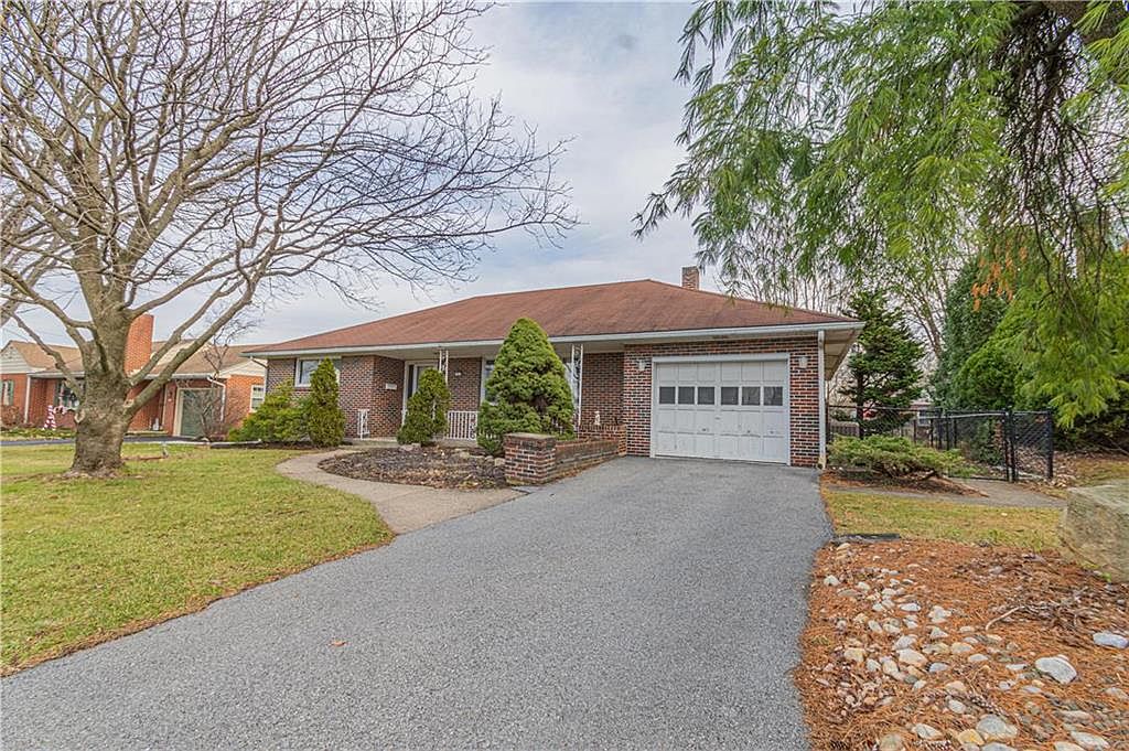 3318 N 3rd St, Whitehall, PA 18052 Zillow