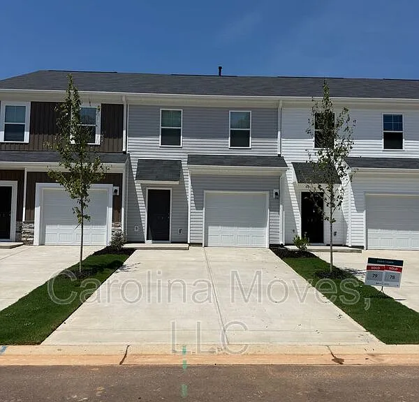 179 Randwick Ln — Photo 1