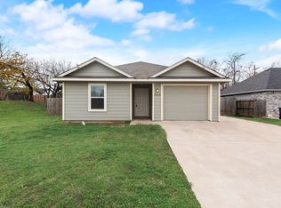 1912 E Myrtle St, Fort Worth, TX 76104