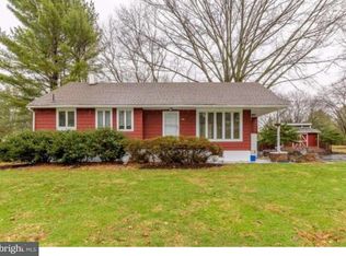 50 Beechwood Dr, Robbinsville, NJ 08691