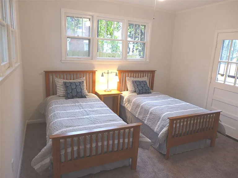 699 Shotwell St — Photo 10