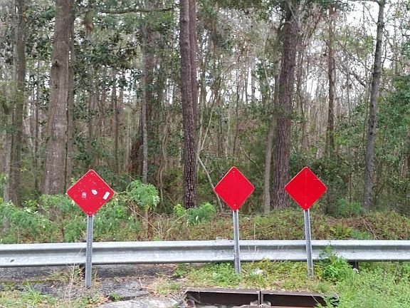 LE MANS DEAD END STREET