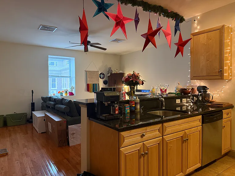 11 South St #305 — Photo 3