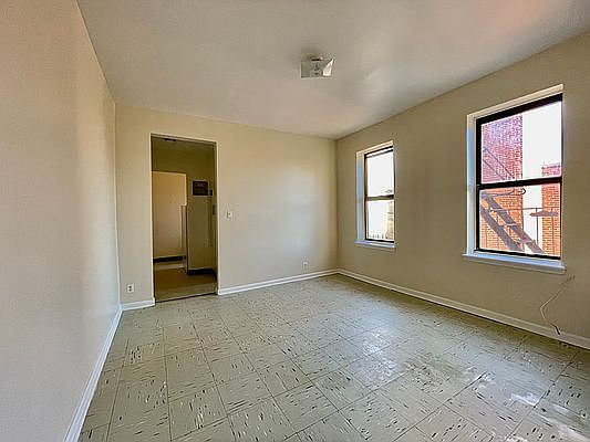 3rd image of 680 E 140th St APT 5D