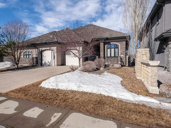 3014 Watson Lndg SW, Edmonton, AB T6W 2G4