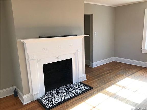 2nd image of 381 Westwood Dr