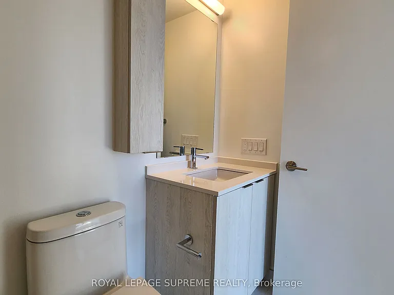 86 Dundas St E #1212 — Photo 17