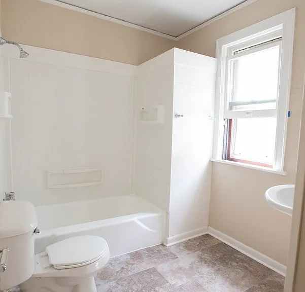 2724-2726 N Murray Duplex — Photo 26