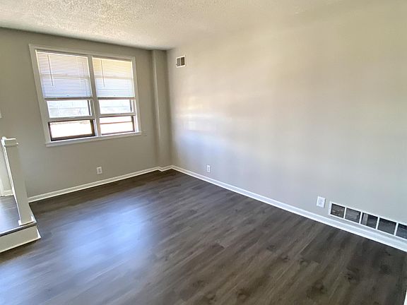 3rd image of 1720 S Sterling Ave #D