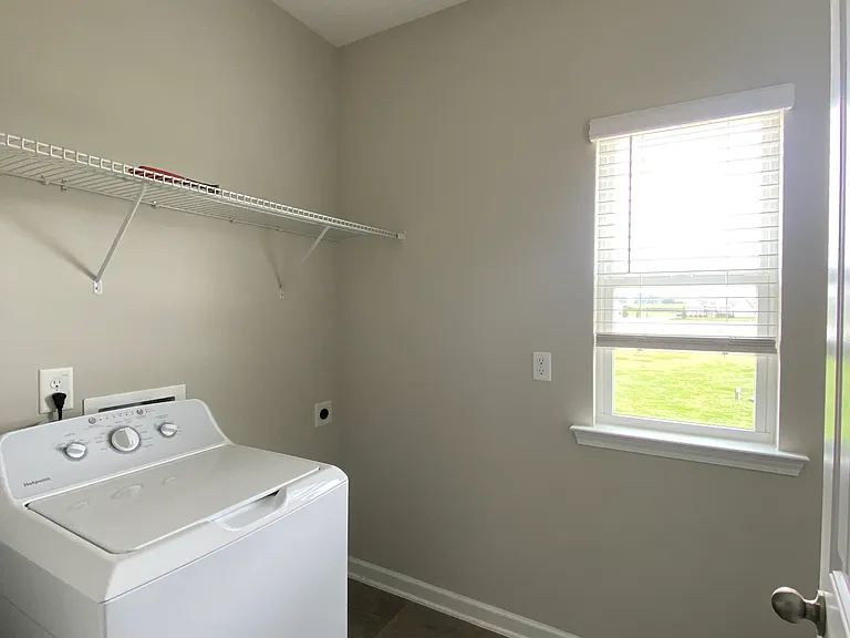 228 Monroe Fields Dr — Photo 16