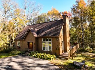 345 Big Bass Ln, Becket, MA 01223