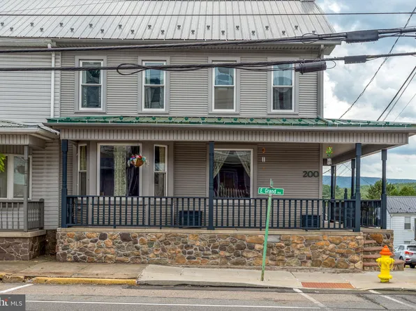 200 E Grand Ave, Tower City, PA 17980