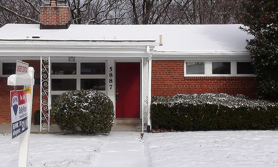 1st image of 5887 1st St N