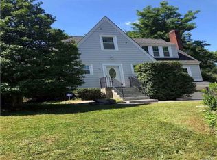 185 Soundview Rd, Huntington, NY 11743