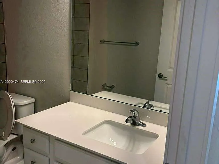 440 NW 11th Ave #1 — Photo 10