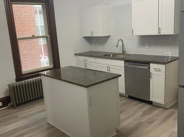 117 W Arch St, Fleetwood, PA 19522