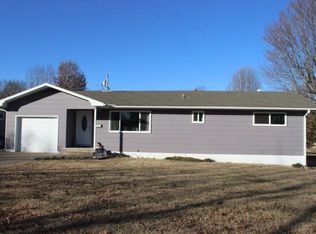 908 Flower Box Ln, Neosho, MO 64850
