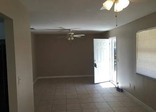 3 bed, 1400 sqft, $1,800 — Photo 4