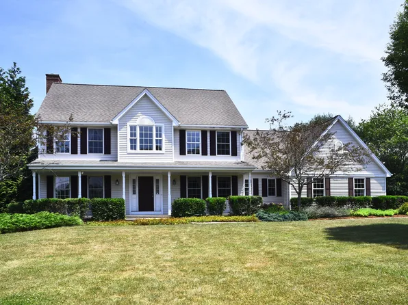 32 Sable Drive, Ledyard, CT 06339