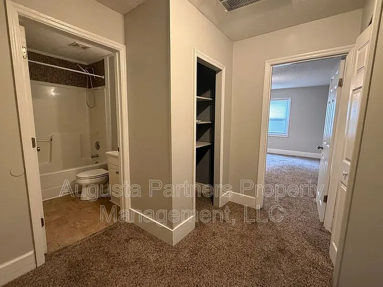 717 Eve St — Photo 16