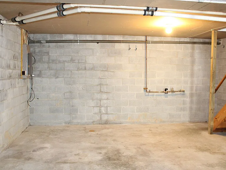 267 Ark Dr — Photo 11