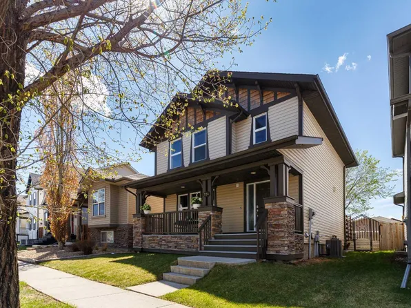 724 Prestwick Cir SE, Calgary, AB T2Z 4Y5
