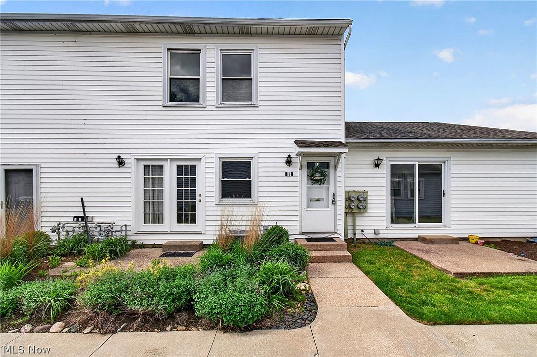 2549 Royal County Down Dr #15B