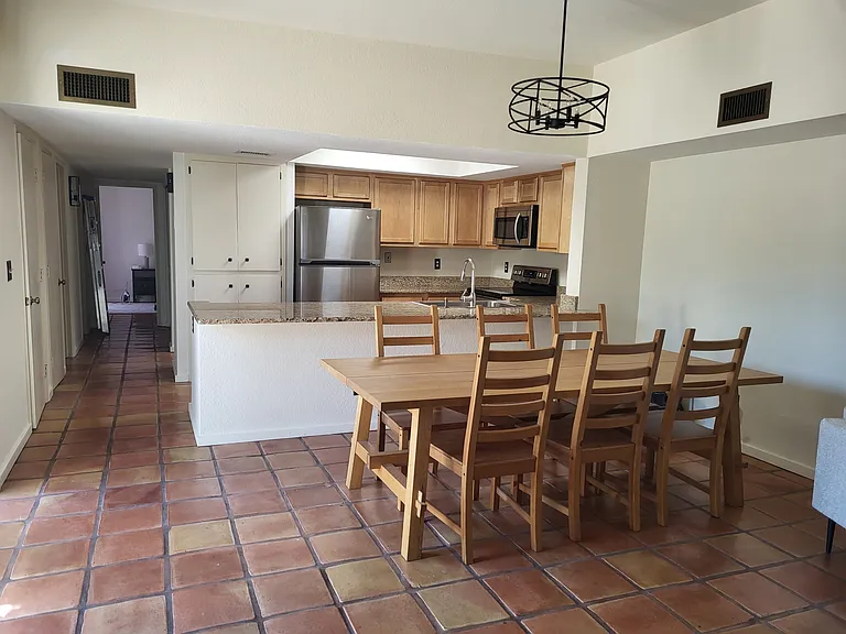 4364 E Old Mill Rd — Photo 6