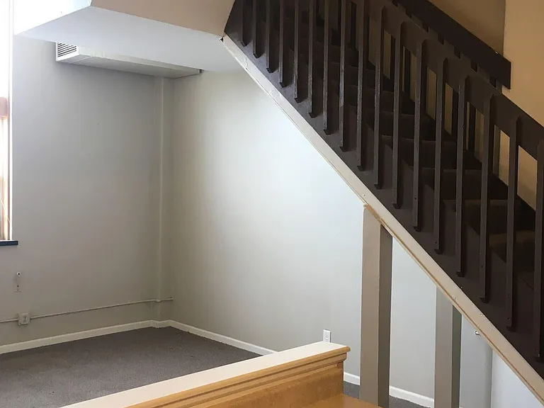 2105 W Lapham St #9 — Photo 7