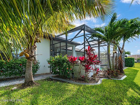 2nd image of 7972 Barrosa Cir