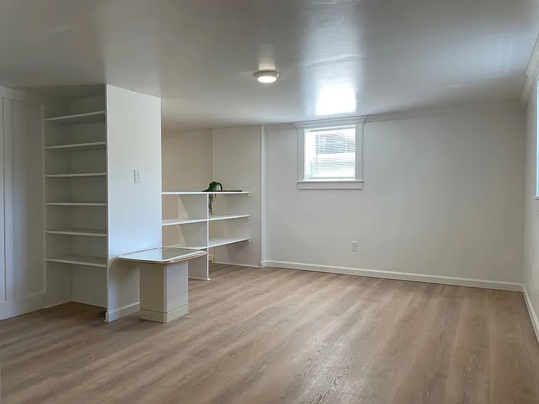 6904 NE Grand Ave — Photo 14