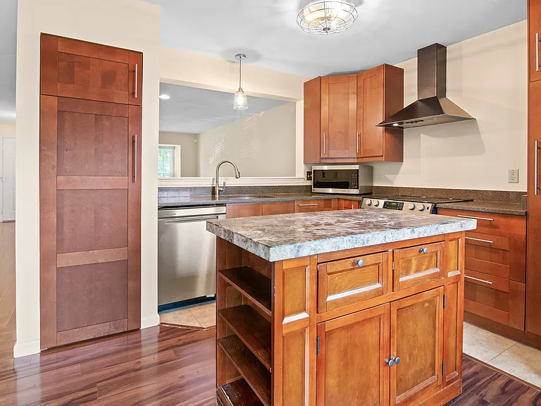 26 Wessex Ct — Photo 7