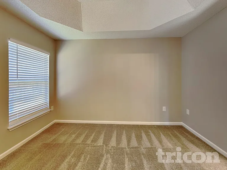 7310 Ravanna Dr — Photo 7