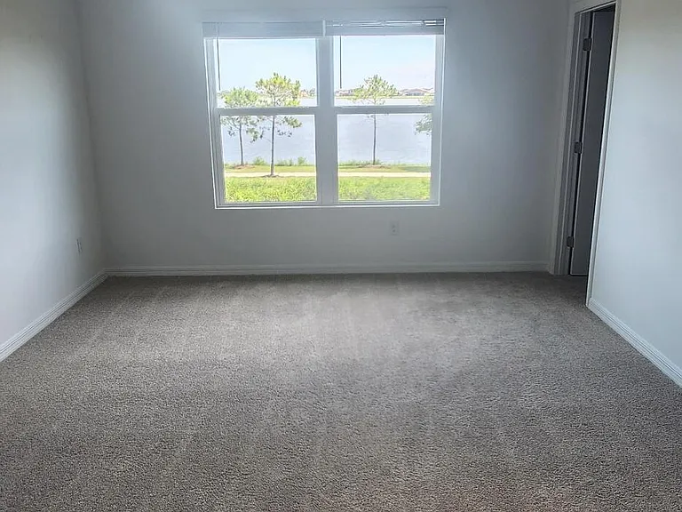 1379 Bluewater Ln — Photo 21