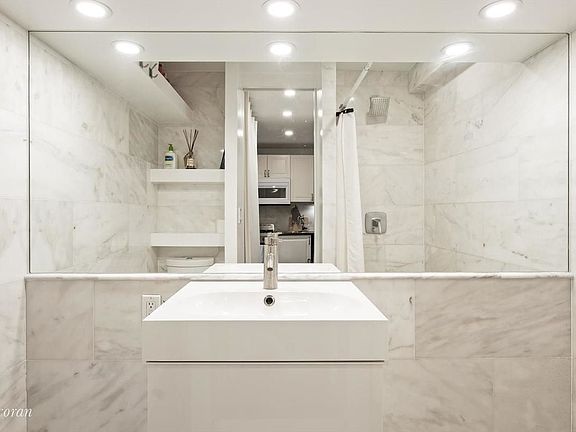 5th image of 60 W 13th St APT 10E