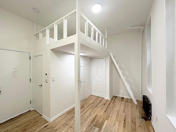 2nd image of 265 W 19th St APT 1A
